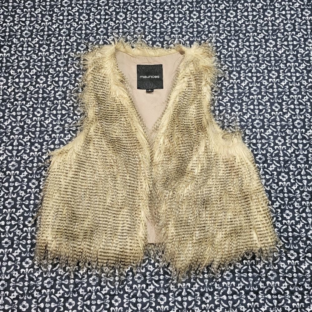 NWOT Maurices 2000's Y2K Vintage Western Cowgirl Chic Boho Sexy Faux Fur Vest 